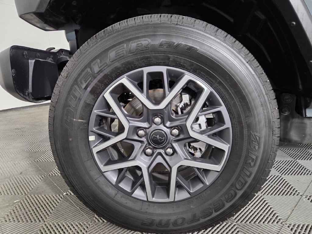 Used 2026 Jeep Wrangler Unlimited Sahara AWD/4WD image 7