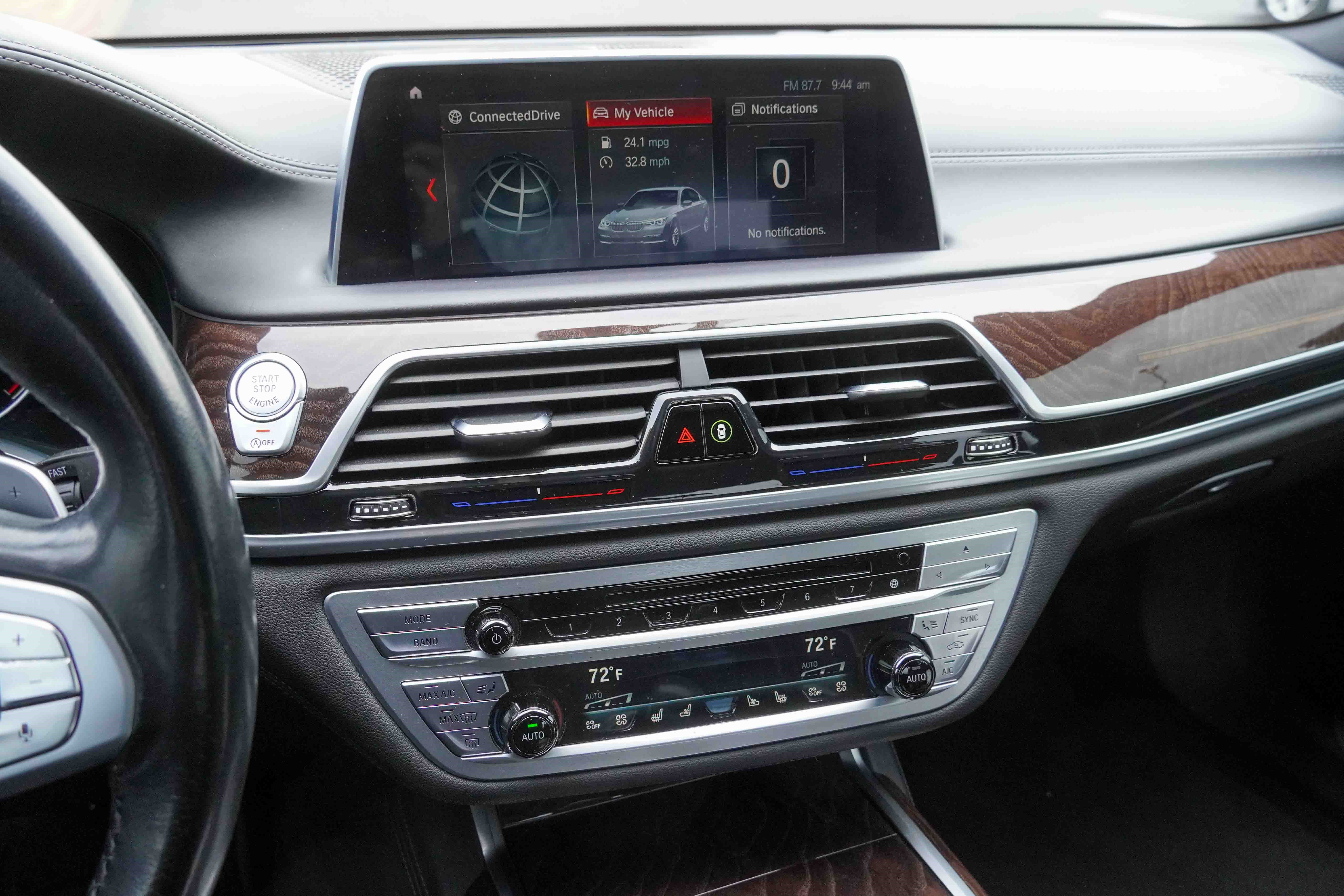 Used 2019 BMW 740i w/ Executive Package image 25