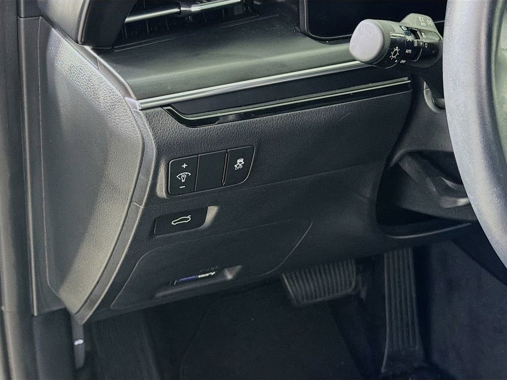 Used 2025 Kia K5 GT-Line image 12