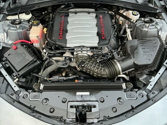 Used 2021 Chevrolet Camaro LT w/ Technology Package RWD image 19