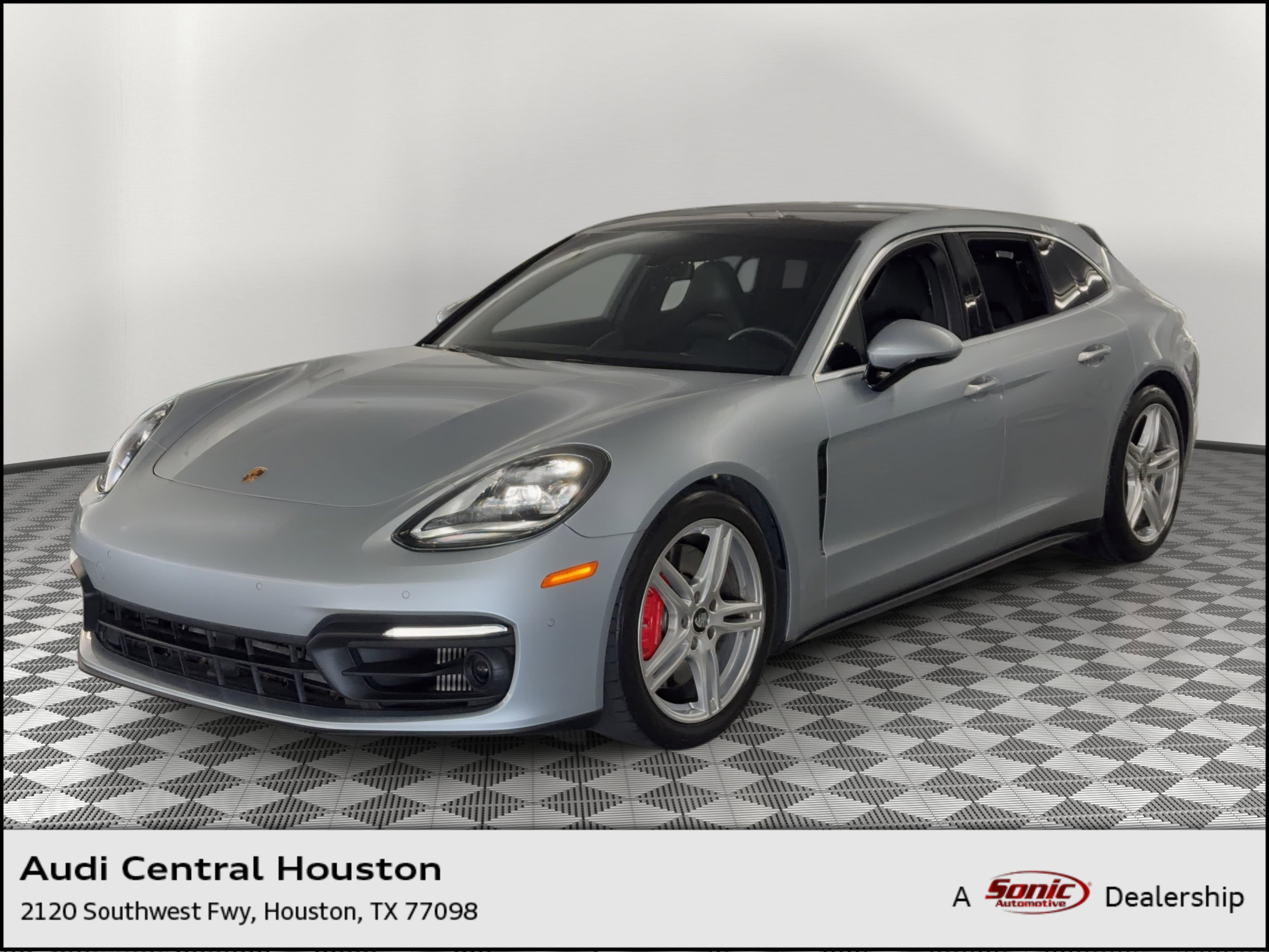 Used 2023 Porsche Panamera 4S AWD/4WD image 1