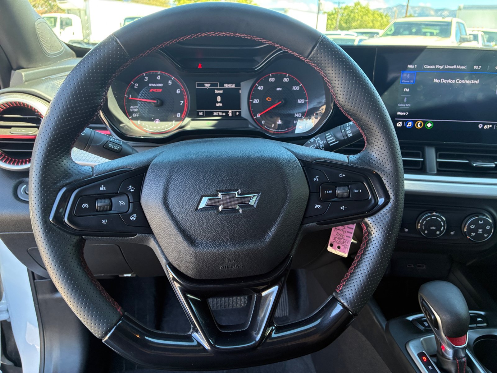 Used 2024 Chevrolet Trax RS FWD image 17