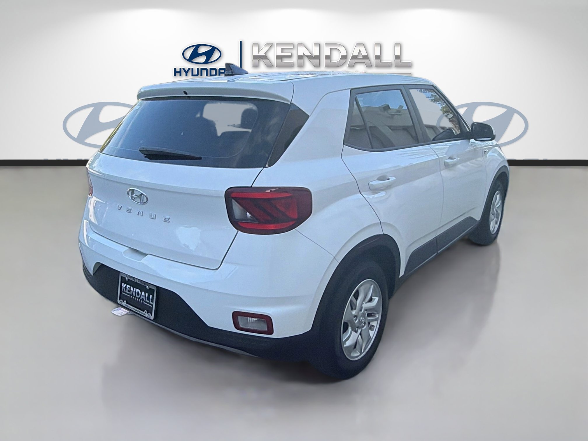 Used 2022 Hyundai Venue SE w/ Cargo Package FWD image 6