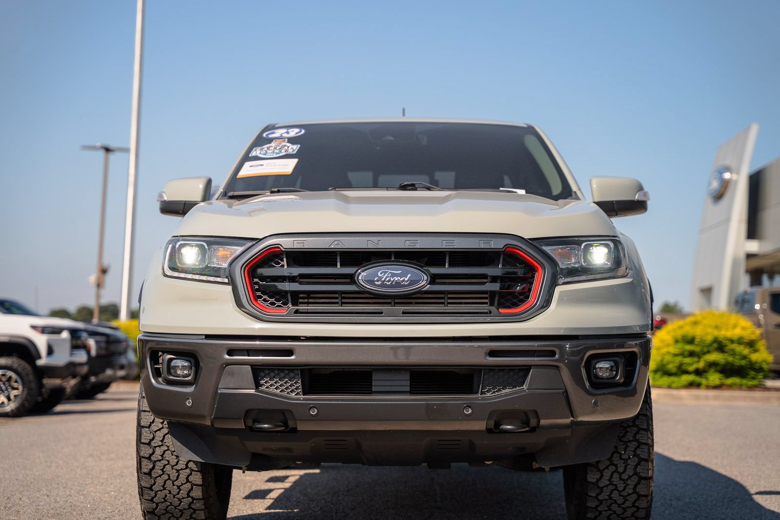 Certified 2023 Ford Ranger Lariat w/ Tremor Off-Road Package AWD/4WD image 2