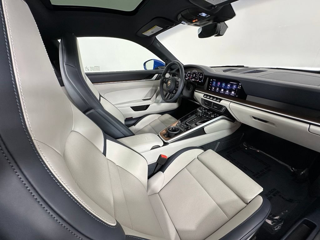 Certified 2026 Porsche 911 Carrera 4S AWD/4WD image 38