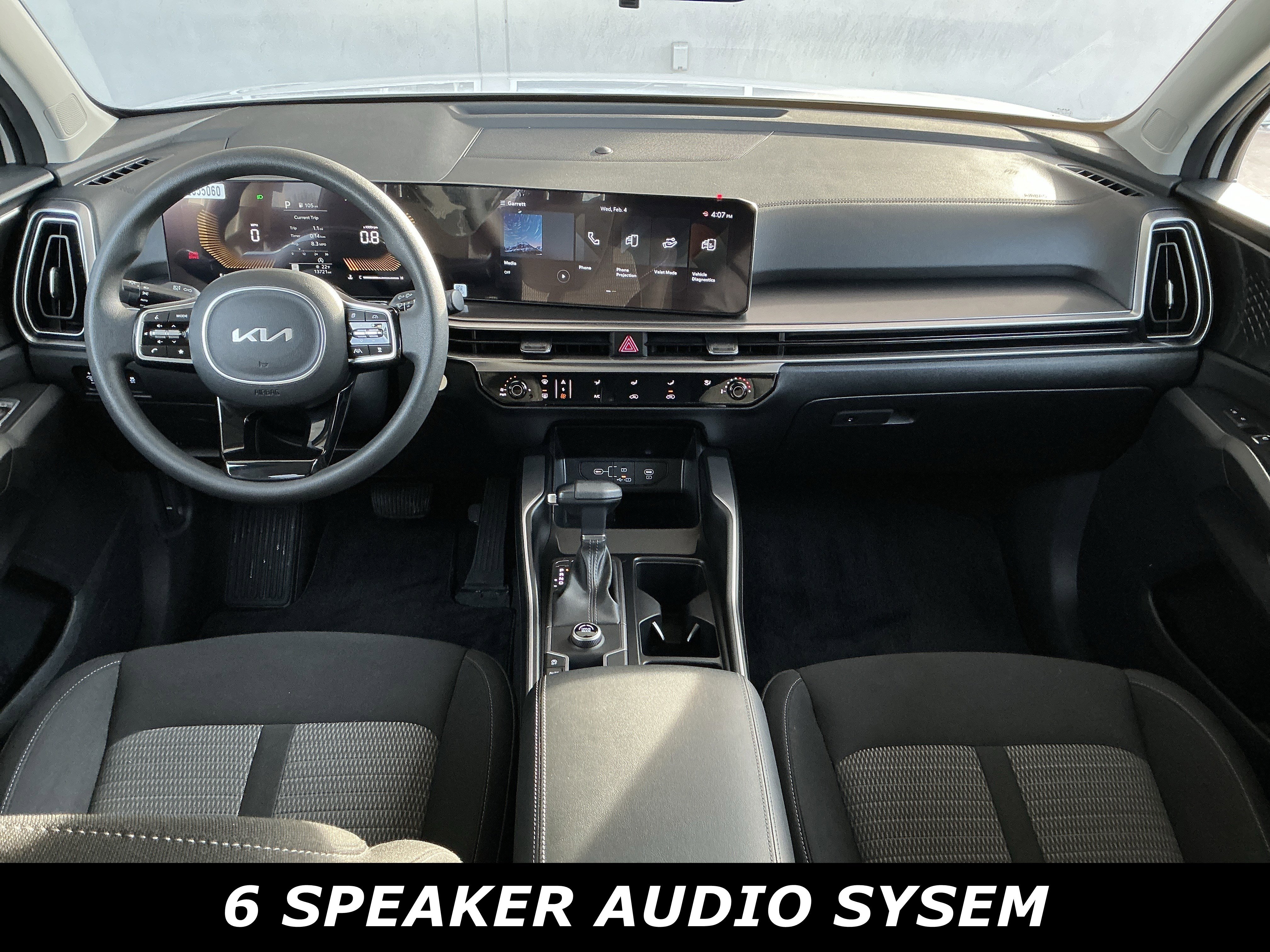 Used 2024 Kia Sorento LX image 4