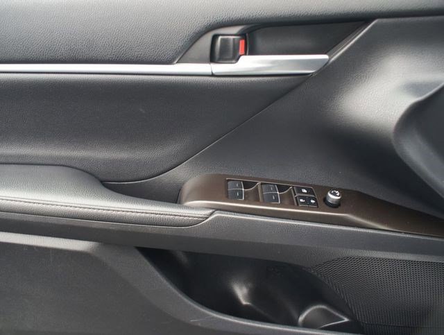 Used 2023 Toyota Camry XSE image 27