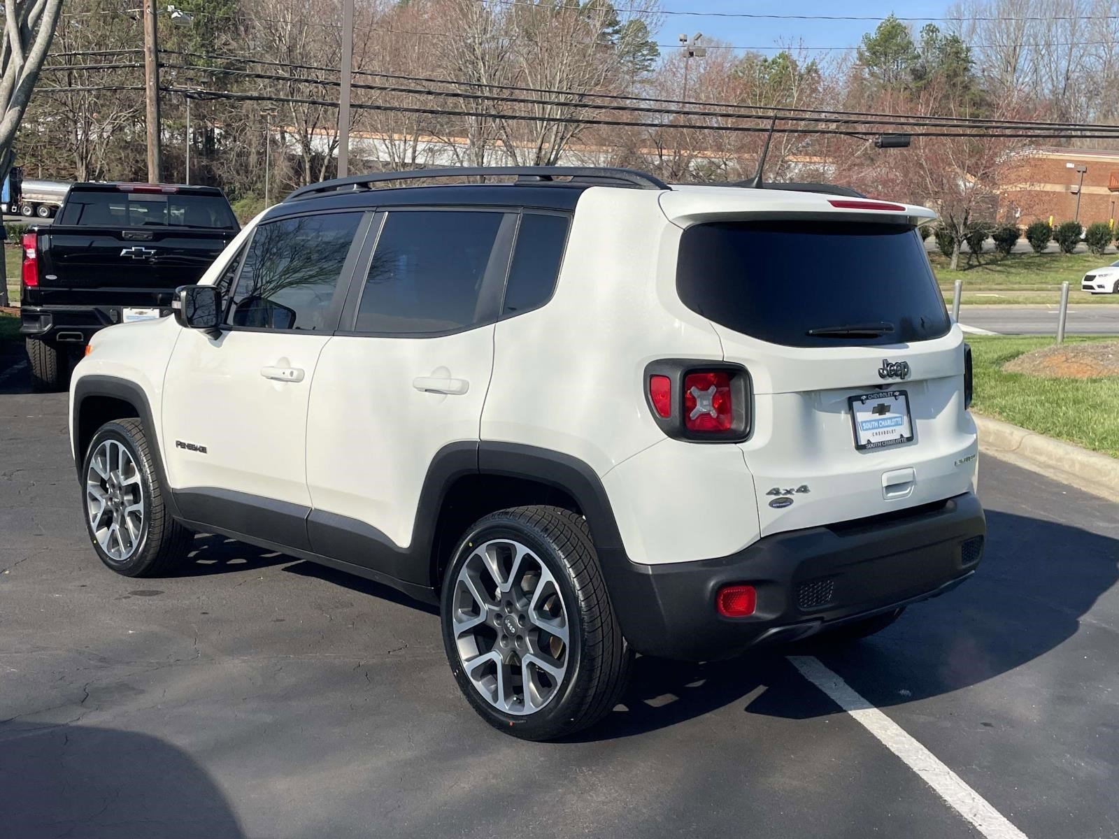 Used 2022 Jeep Renegade Limited w/ Sun, Sound & Wheels Group image 7