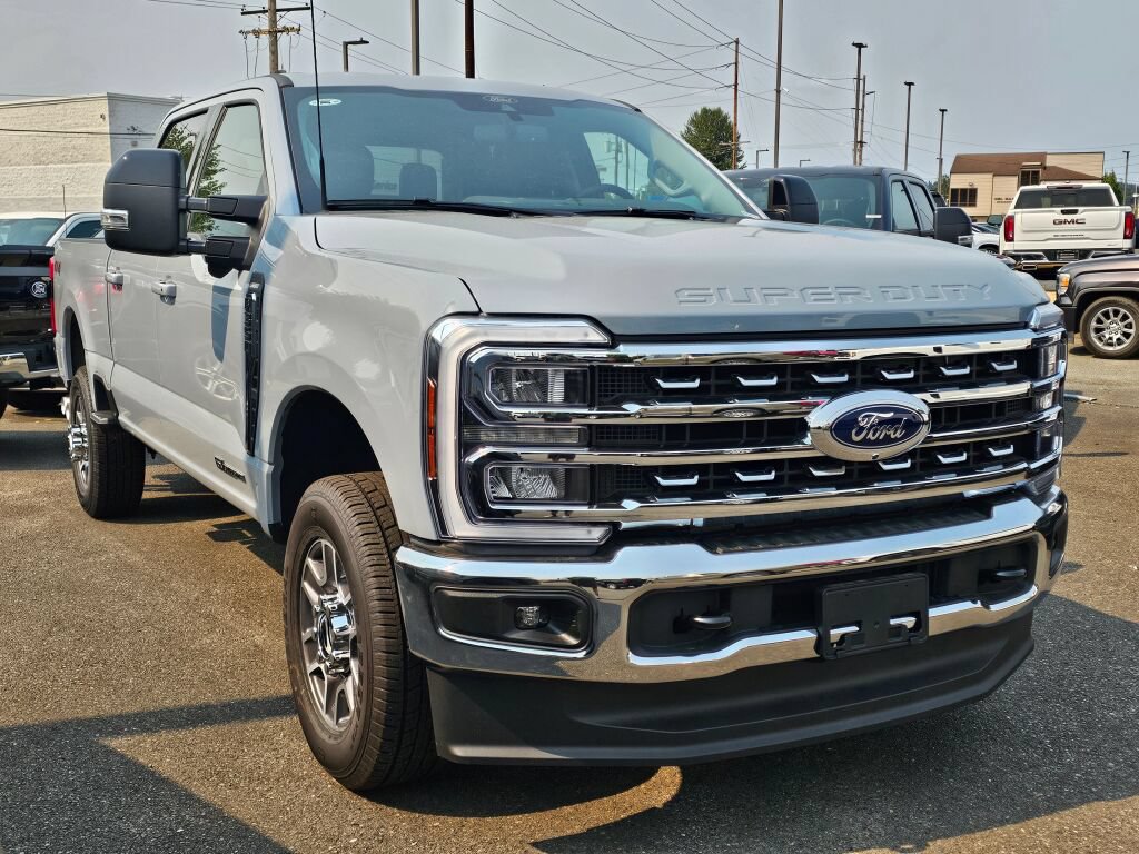 New 2026 Ford F350 Lariat AWD/4WD image 3
