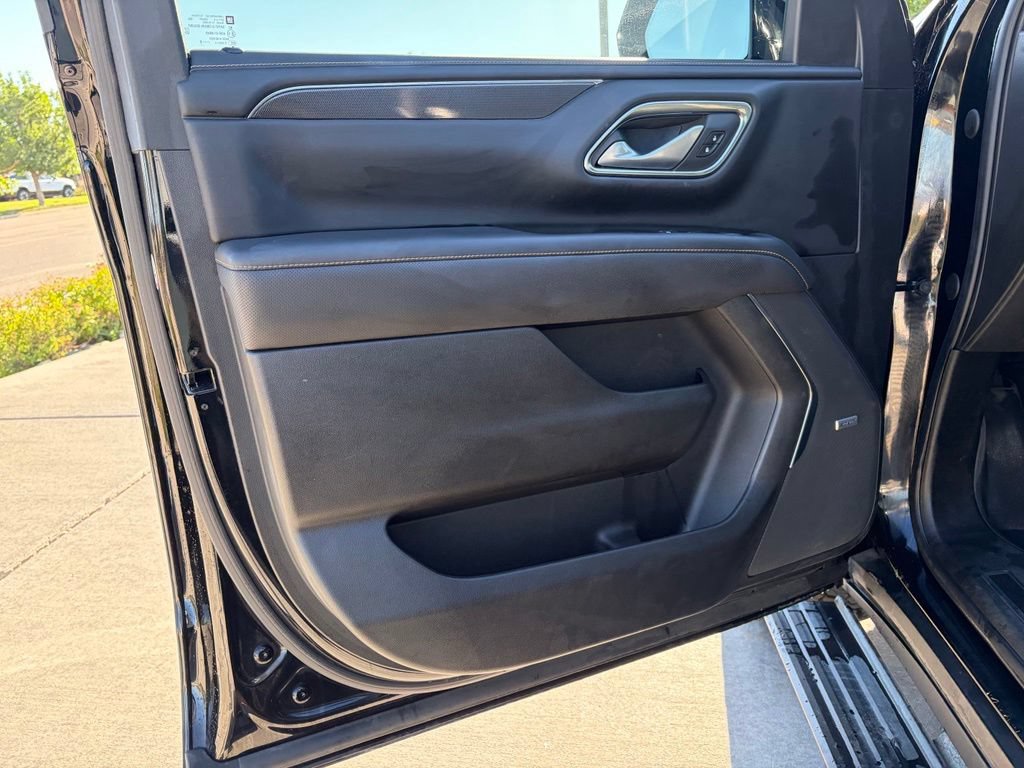 Used 2022 GMC Yukon AT4 AWD/4WD image 9