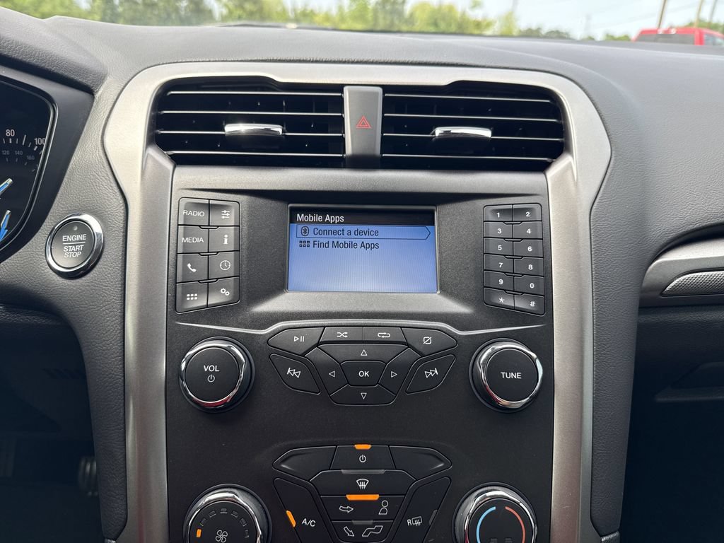 Used 2020 Ford Fusion S FWD image 19