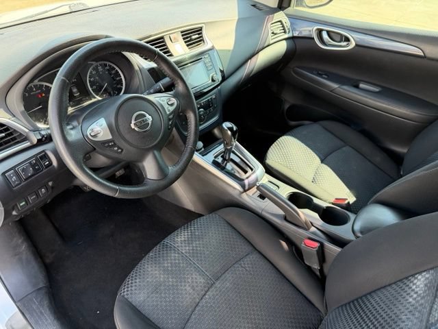 Used 2018 Nissan Sentra SR w/ SR Midnight Edition Package FWD image 12