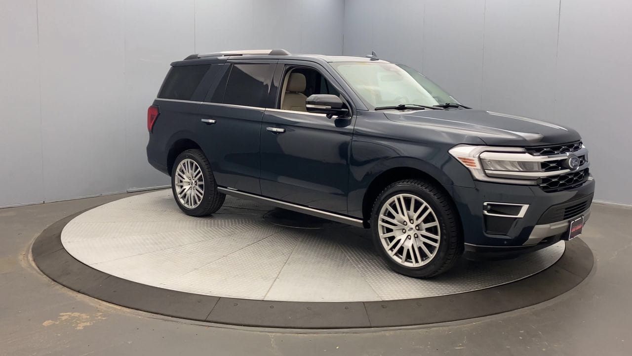 Used 2023 Ford Expedition Limited AWD/4WD image 7