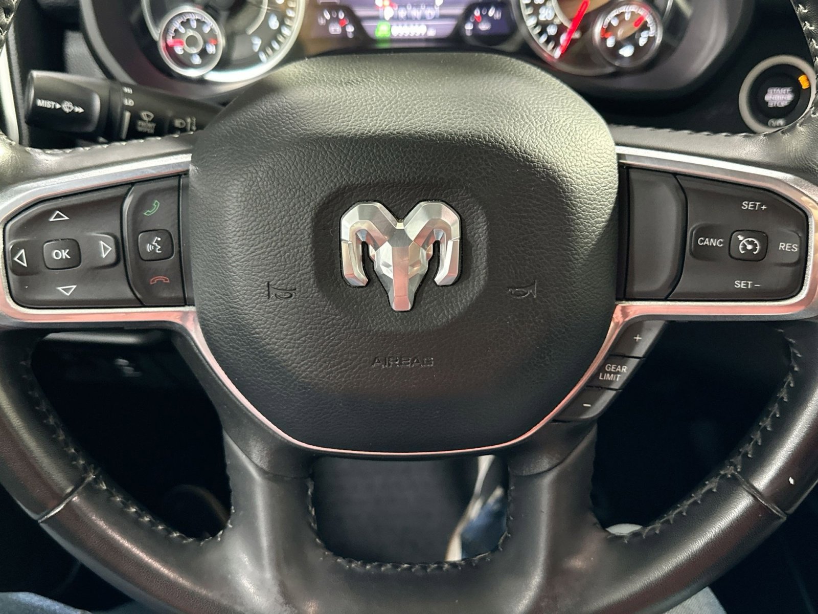 Used 2023 RAM 1500 Laramie image 19