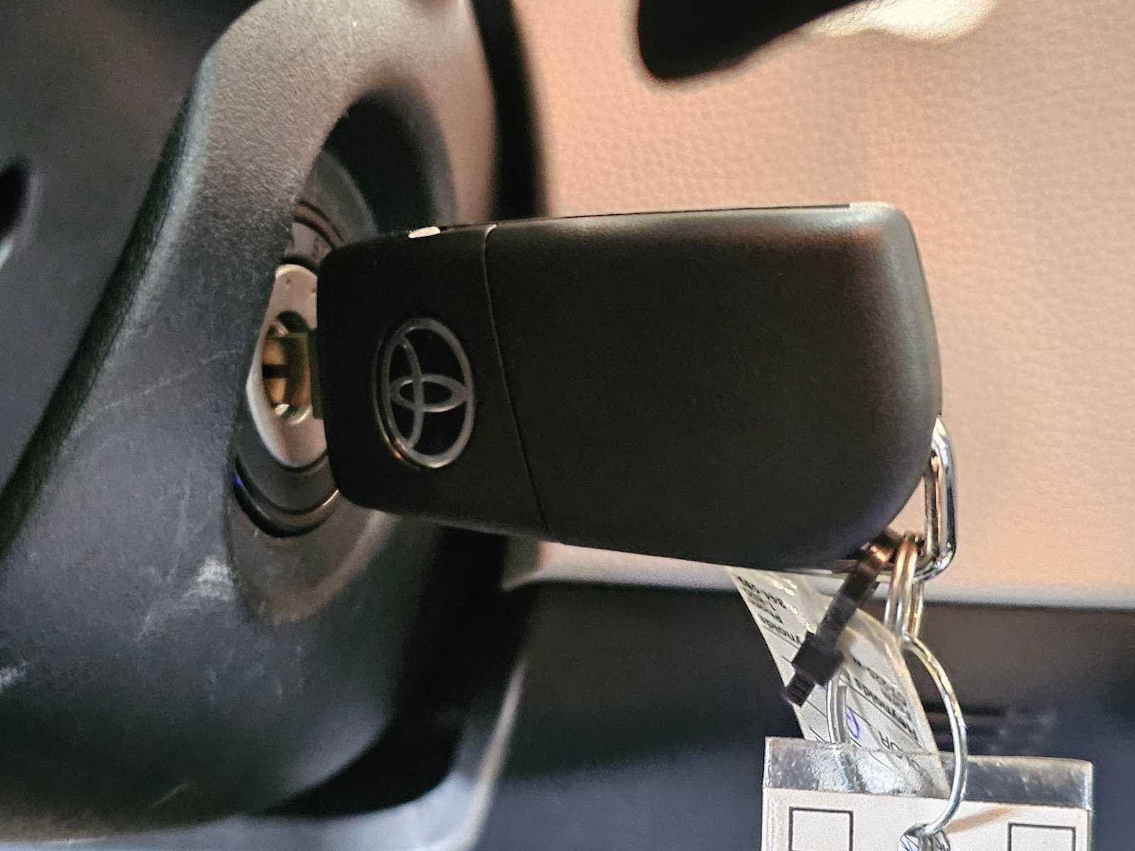 Used 2021 Toyota Corolla SE FWD image 16