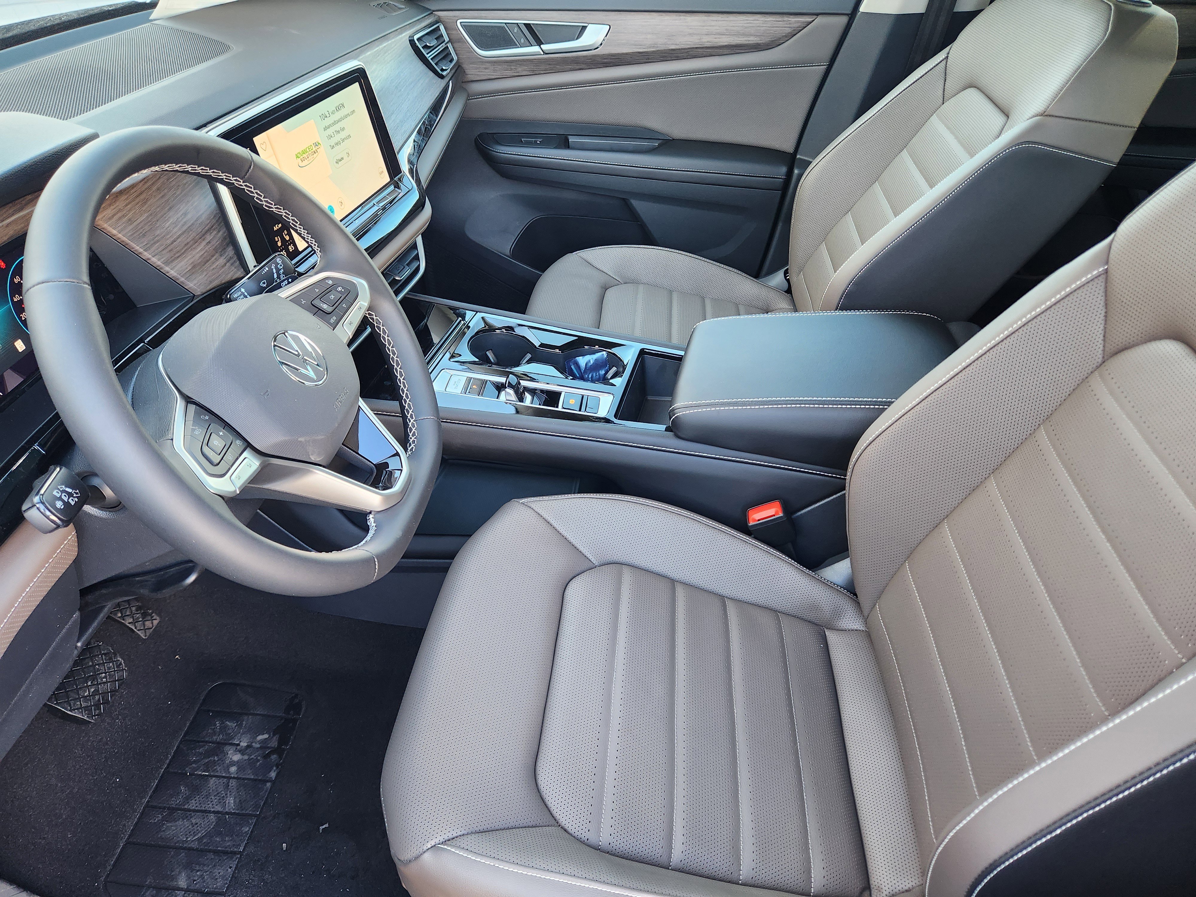 New 2026 Volkswagen Atlas SEL image 17
