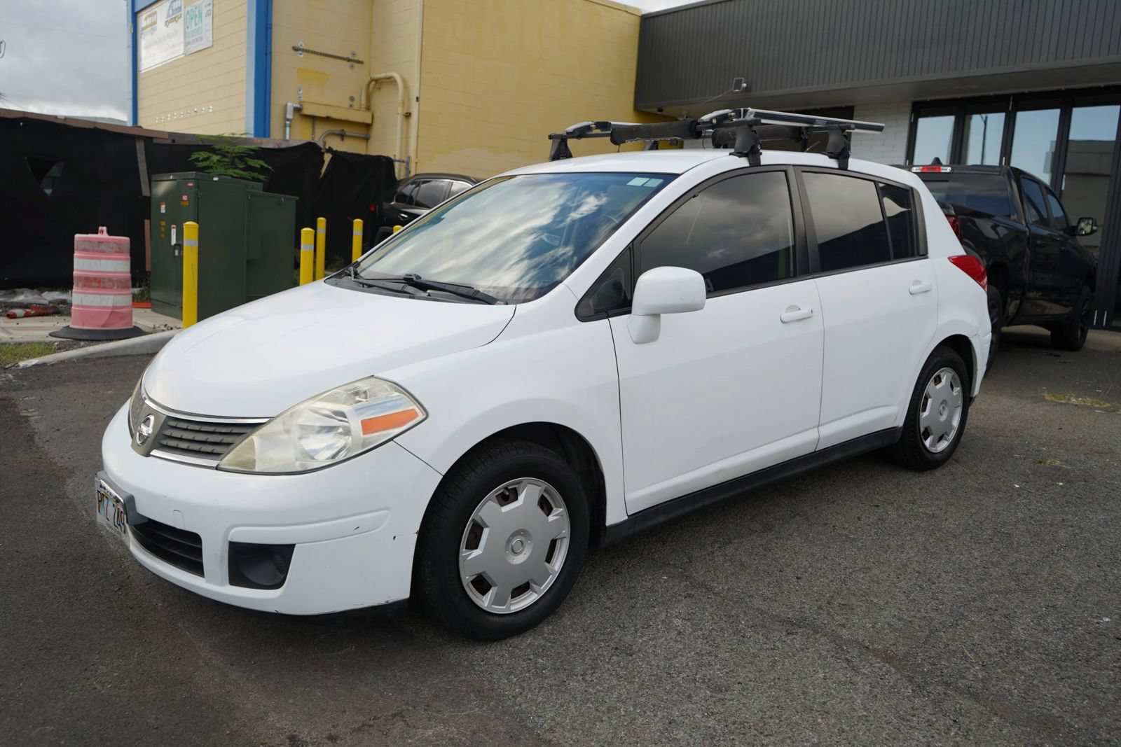 Used 2008 Nissan Versa 1.8 S FWD image 5