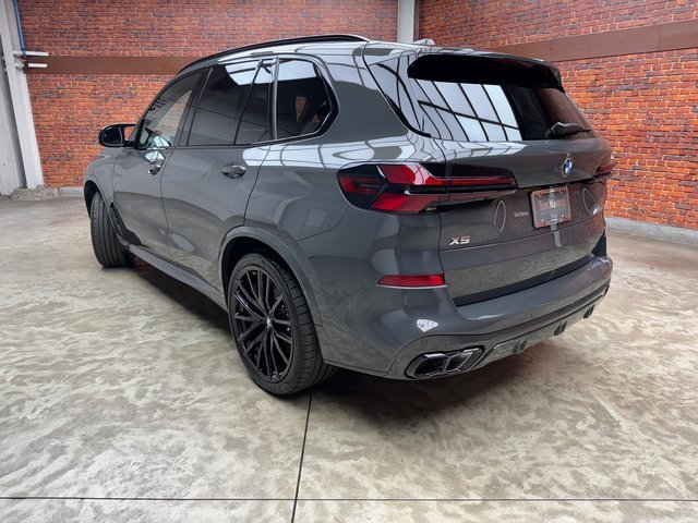 New 2026 BMW X5 M60i image 3