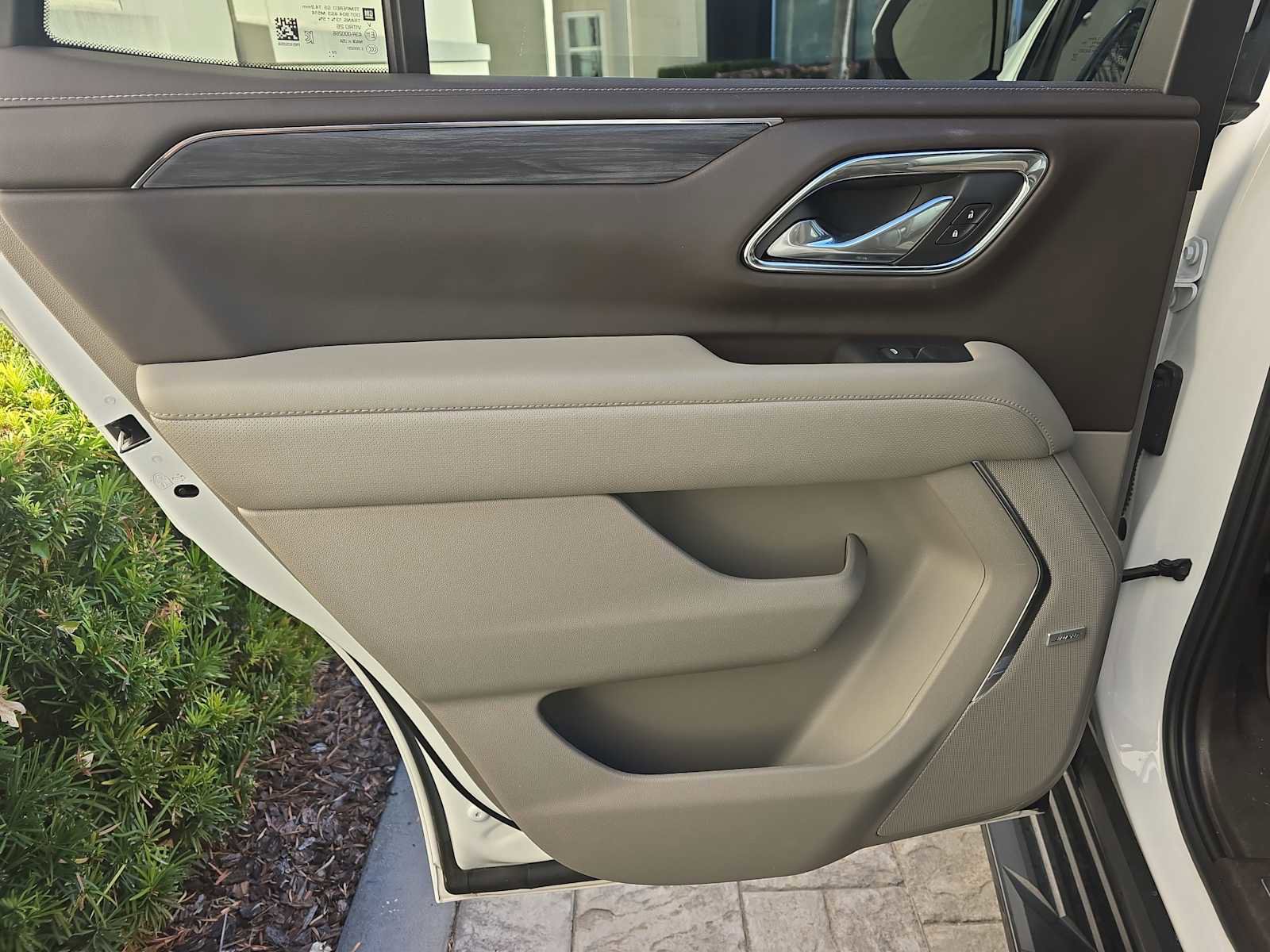 Used 2023 GMC Yukon SLT image 12