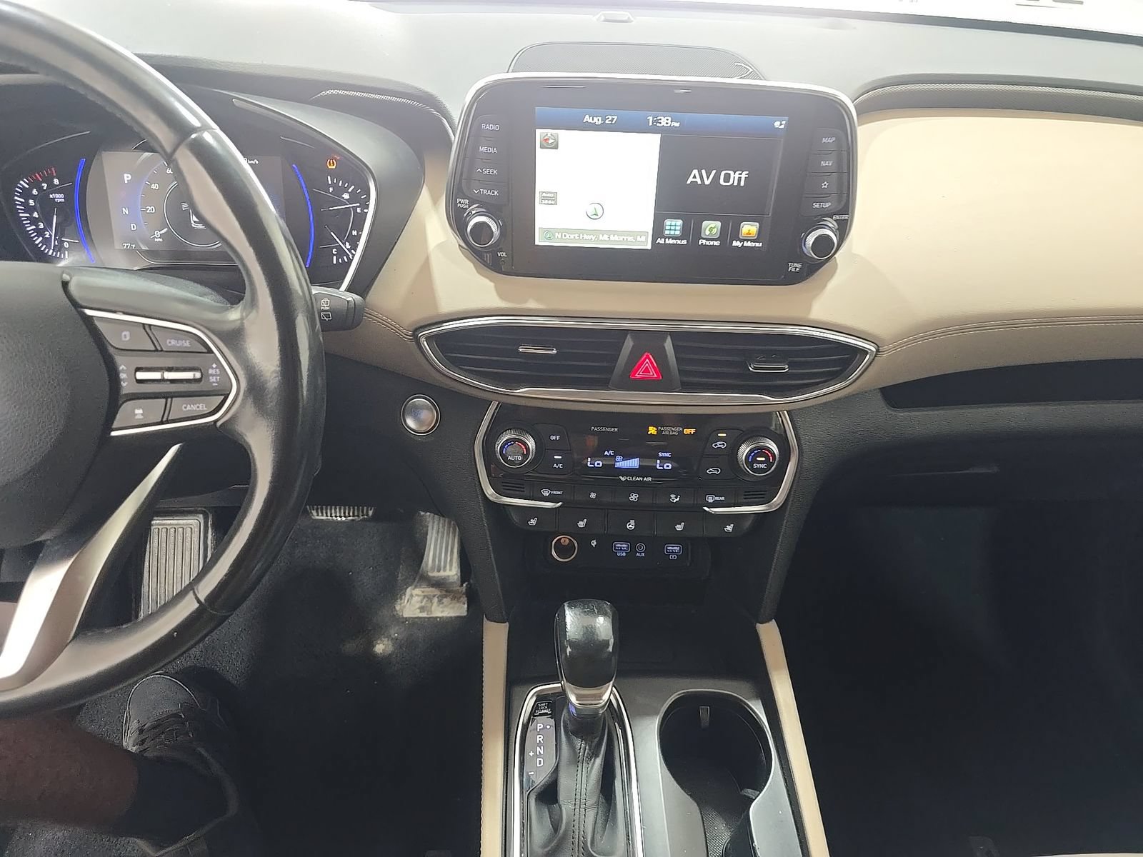 Used 2020 Hyundai Santa Fe Limited AWD/4WD image 9