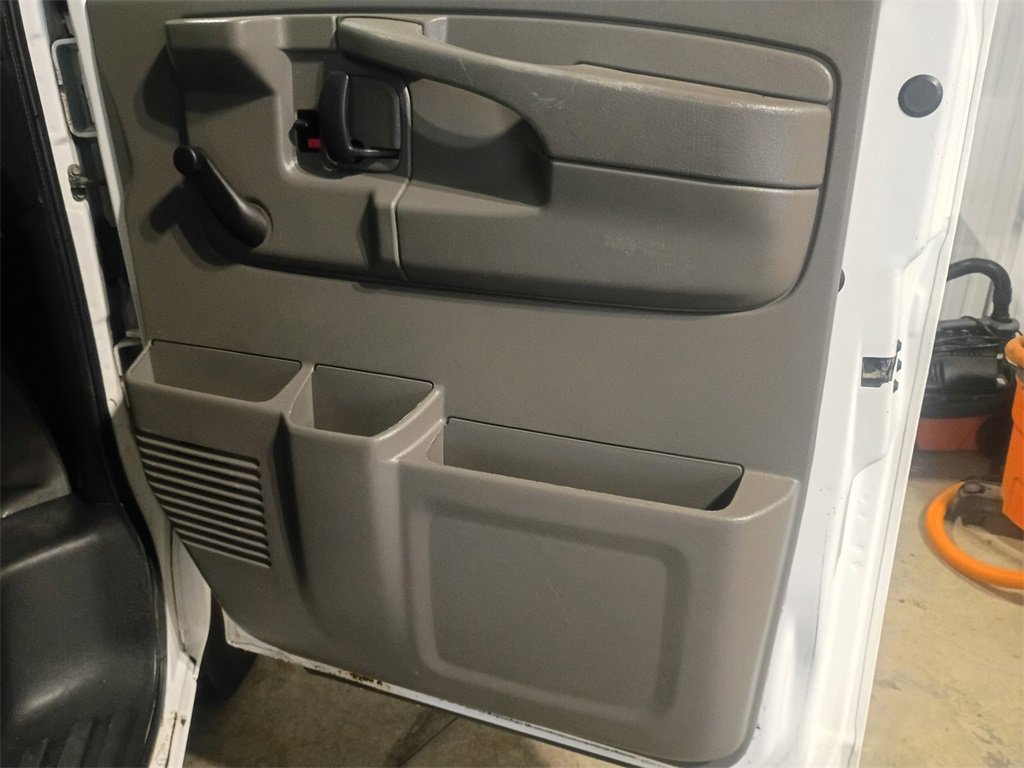 Used 2013 Chevrolet Express 1500 image 14