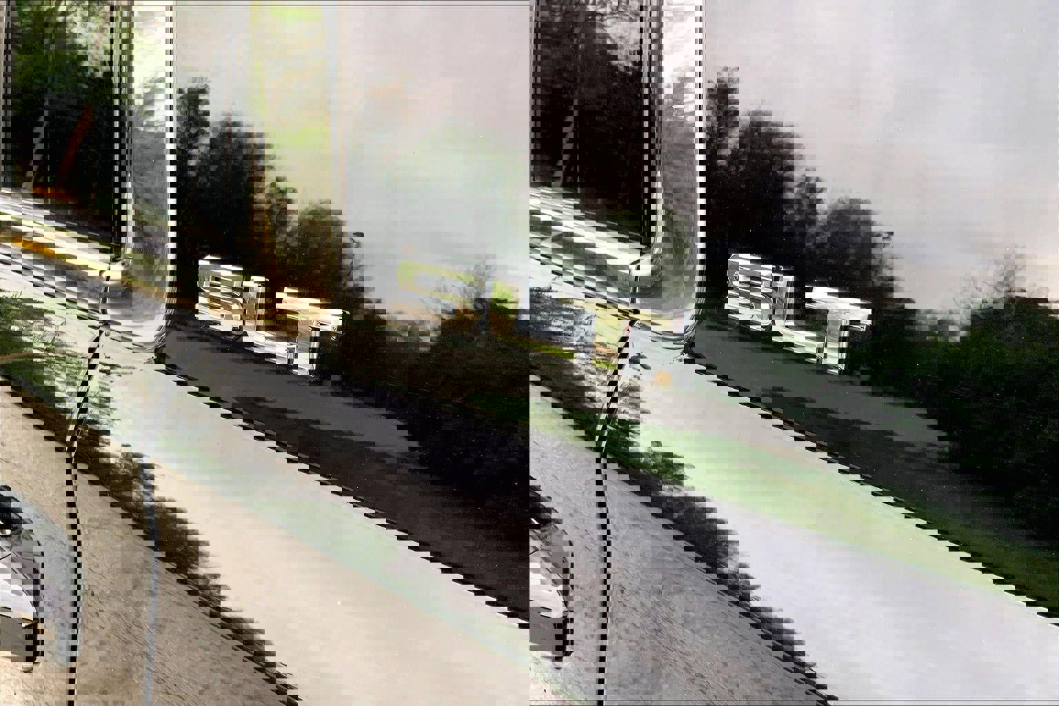 Used 2018 GMC Yukon XL SLT w/ Open Road Package AWD/4WD image 8