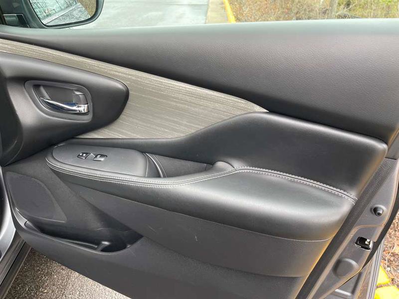 Used 2017 Nissan Murano S w/ Navigation Package image 28