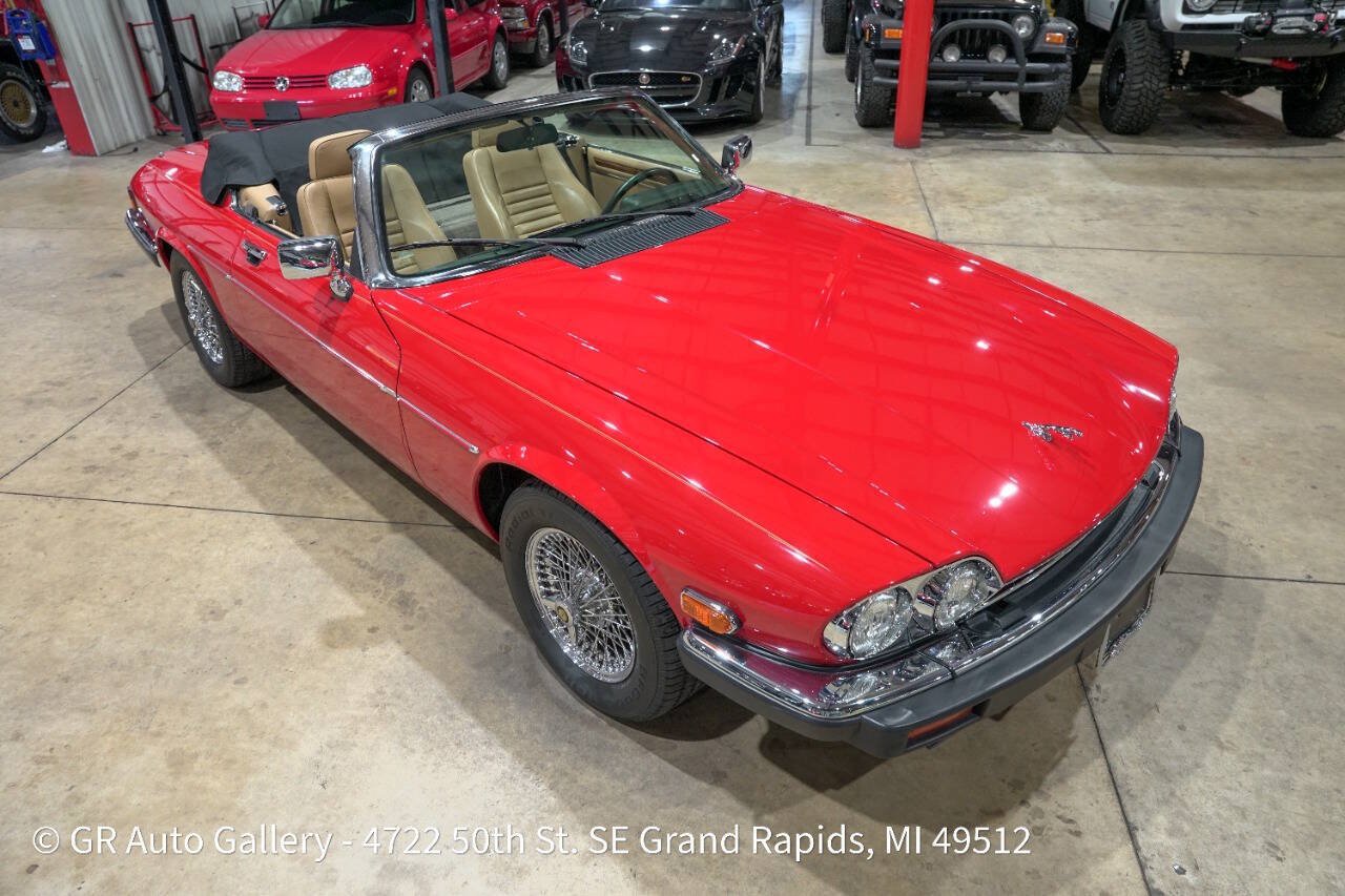 Used 1989 Jaguar XJS V12 Convertible RWD image 14