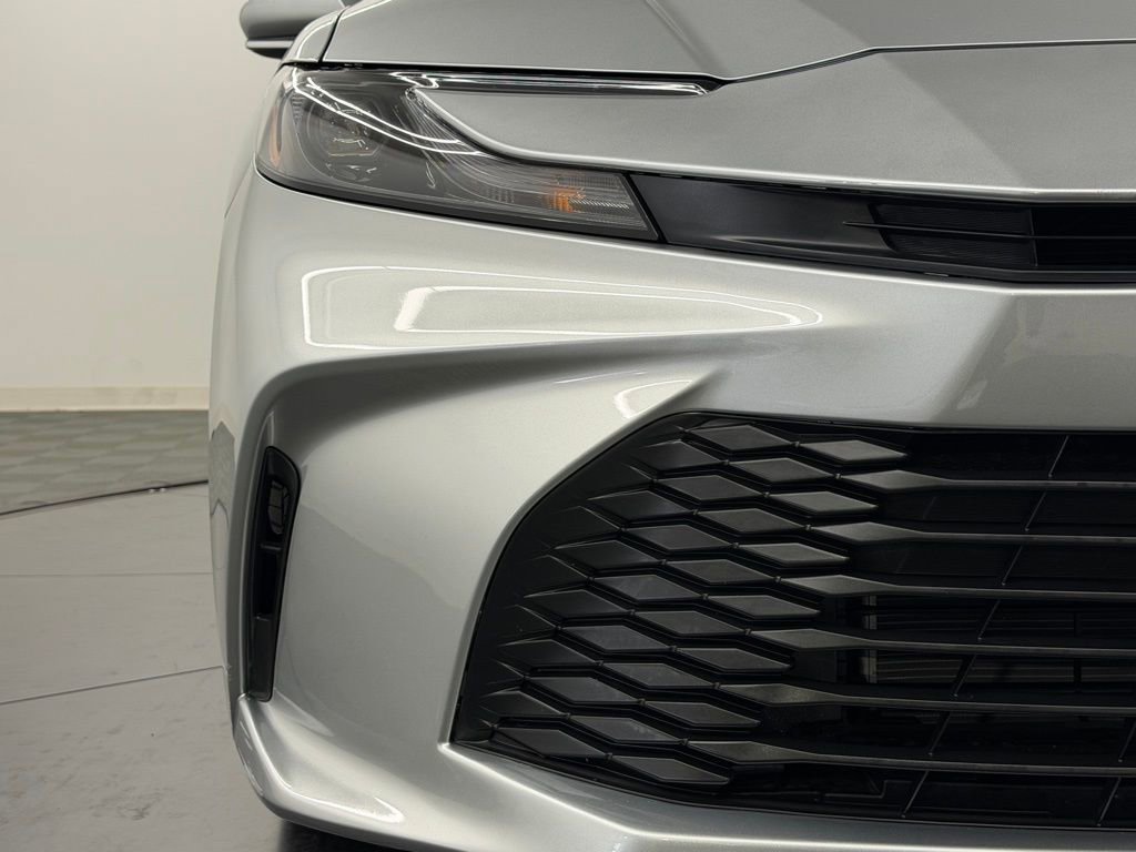 Used 2026 Toyota Camry LE FWD image 7
