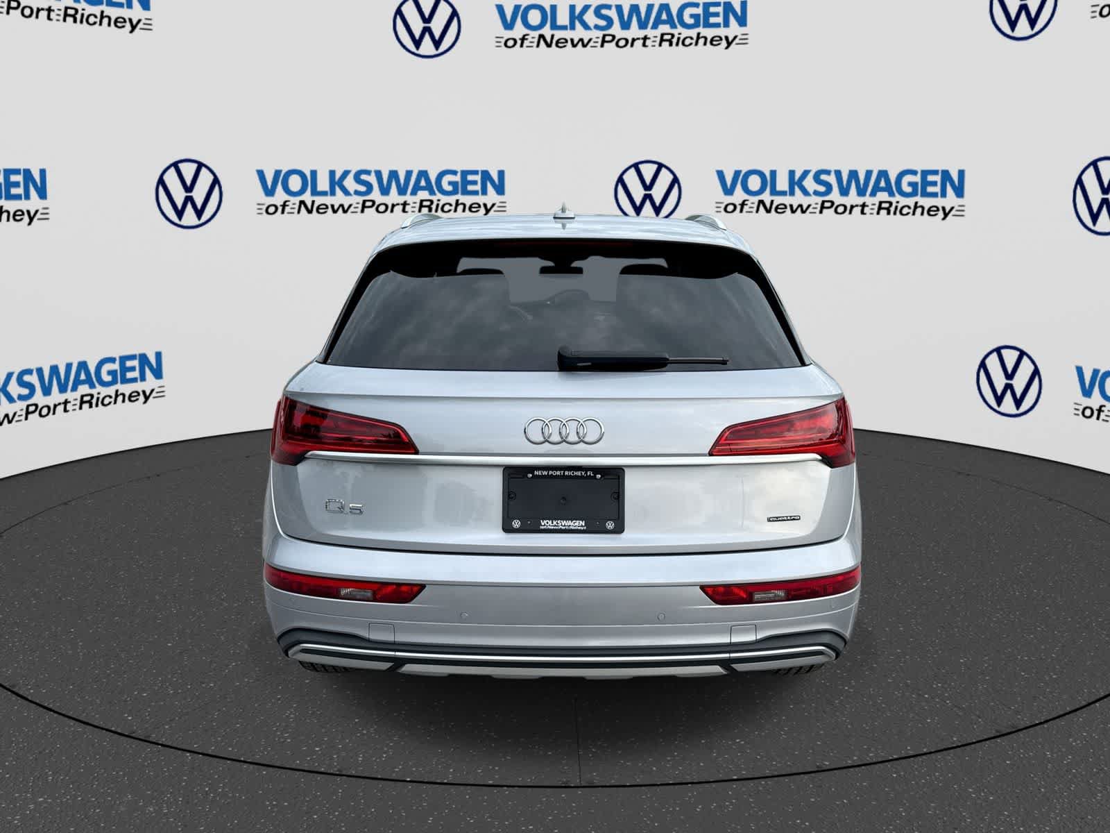 Used 2023 Audi Q5 2.0T Premium Plus w/ Premium Plus Package AWD/4WD image 13