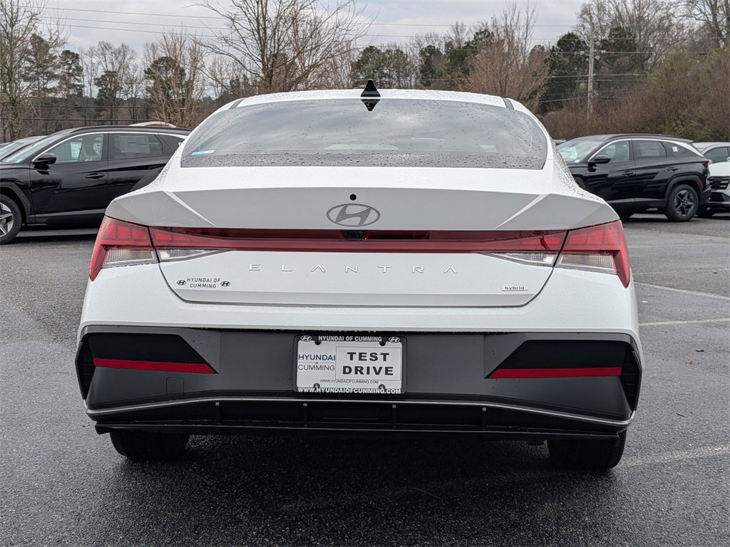 Certified 2025 Hyundai Elantra Limited image 5