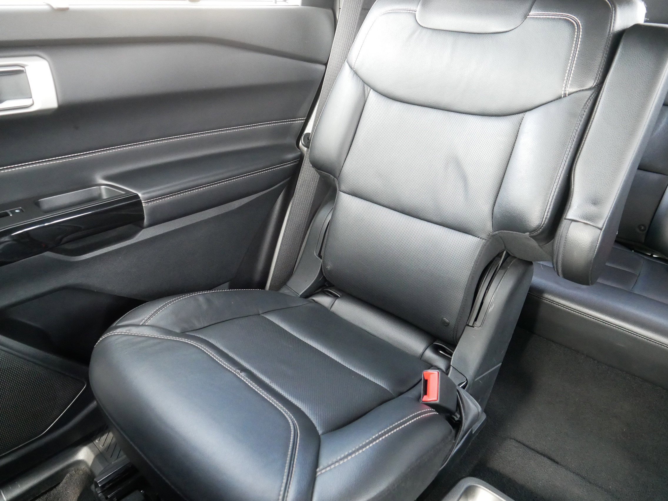 Used 2021 Ford Explorer ST w/ Equipment Group 401A image 12