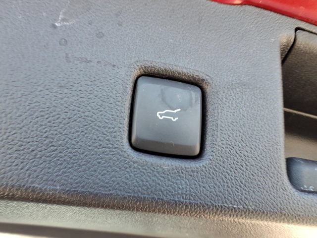 Used 2022 Ford Escape SEL w/ Technology Package AWD/4WD image 9