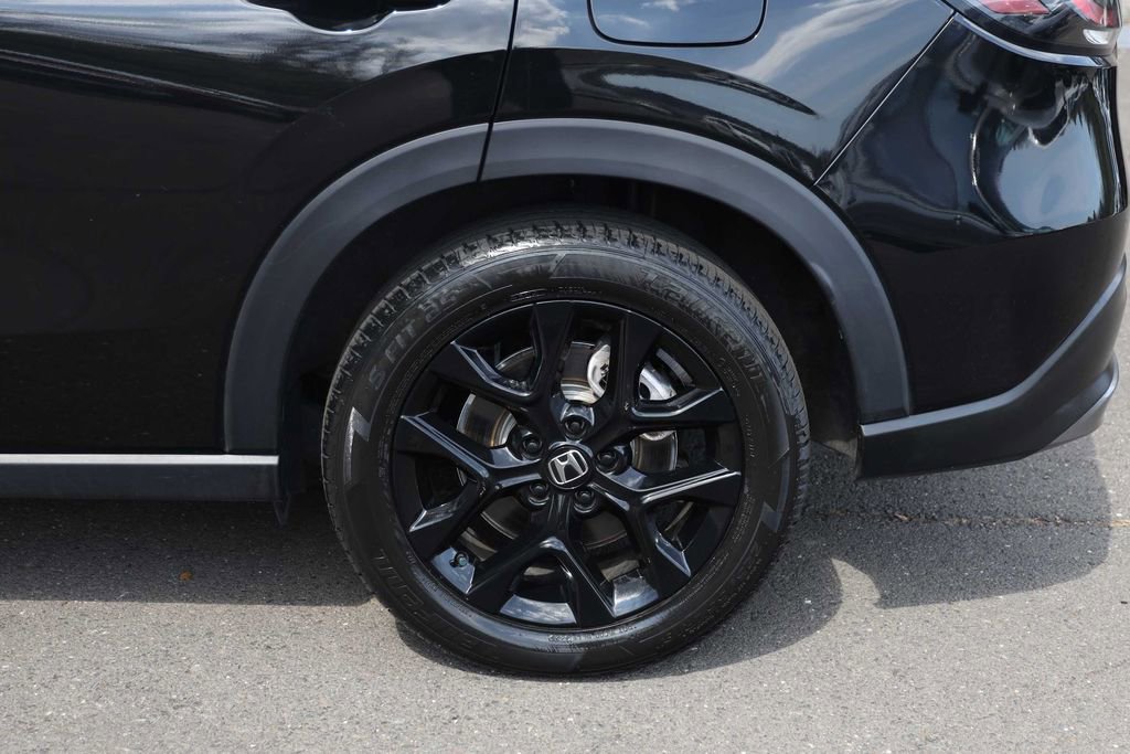 Used 2025 Honda HR-V Sport image 13