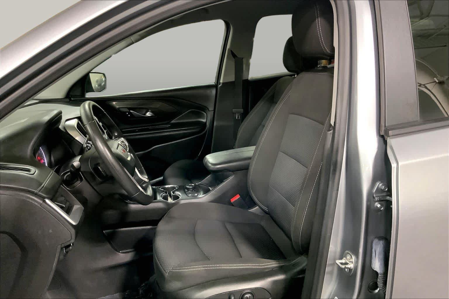 Used 2024 GMC Terrain SLE w/ Driver Convenience Package AWD/4WD image 8