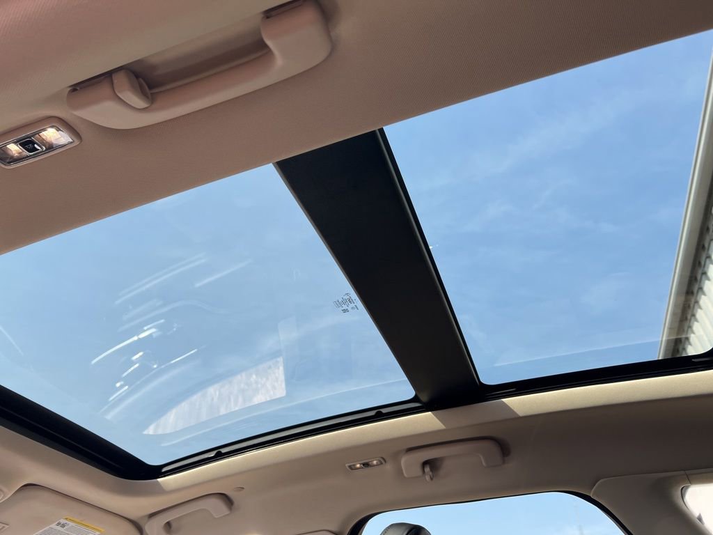 Certified 2023 Lincoln Corsair Reserve w/ Equipment Group 201A image 32