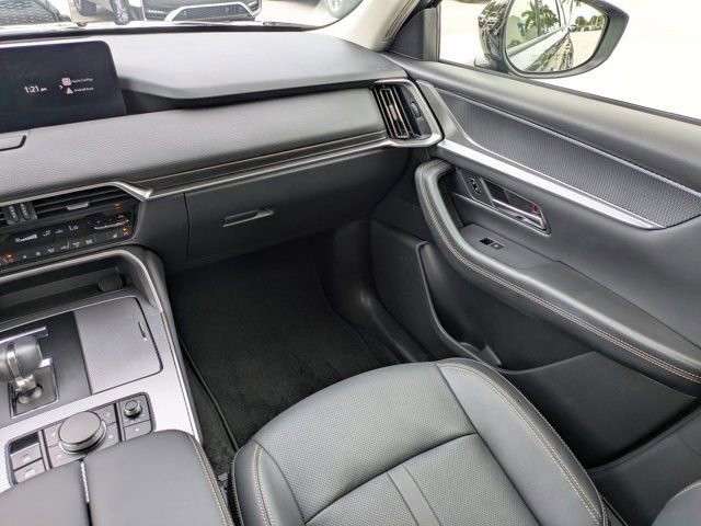 Used 2025 MAZDA CX-90 3.3 Turbo w/ Preferred Package AWD/4WD image 16