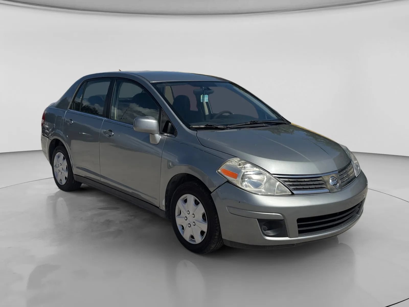 Used 2009 Nissan Versa 1.8 S FWD image 7