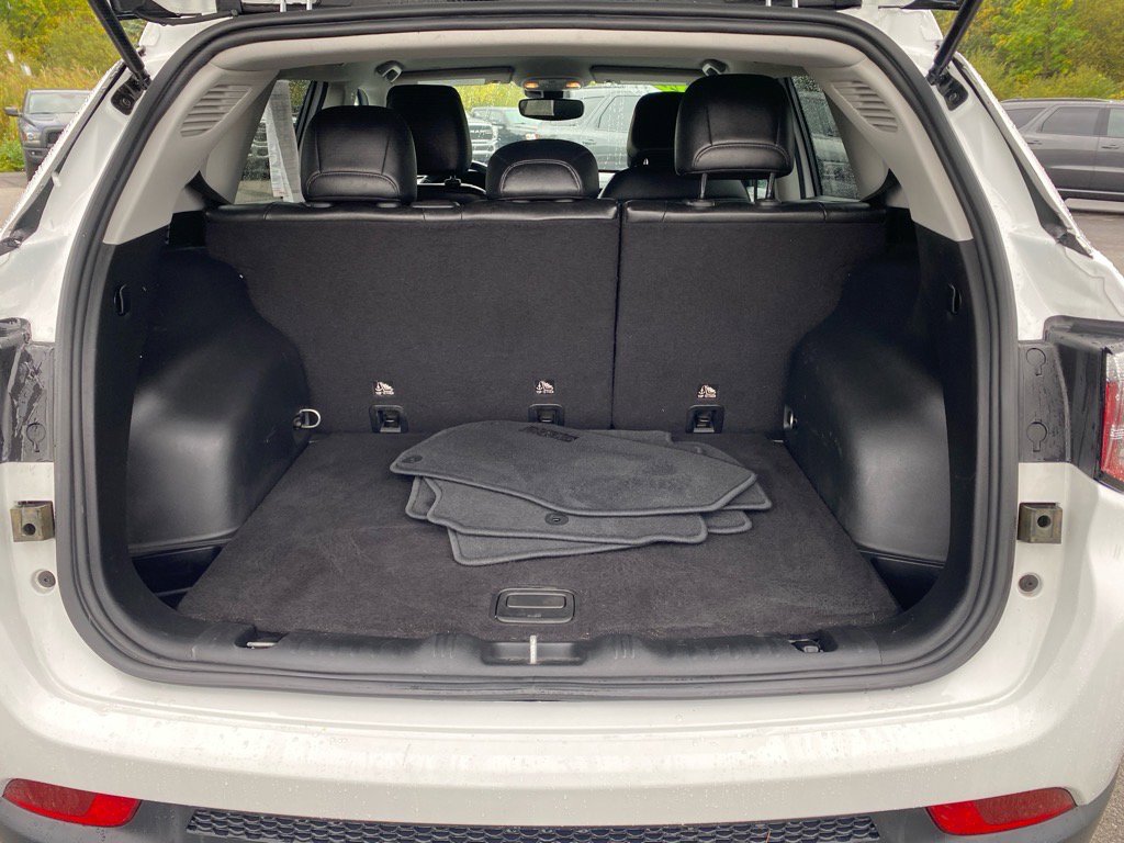 Used 2022 Jeep Compass Latitude image 25