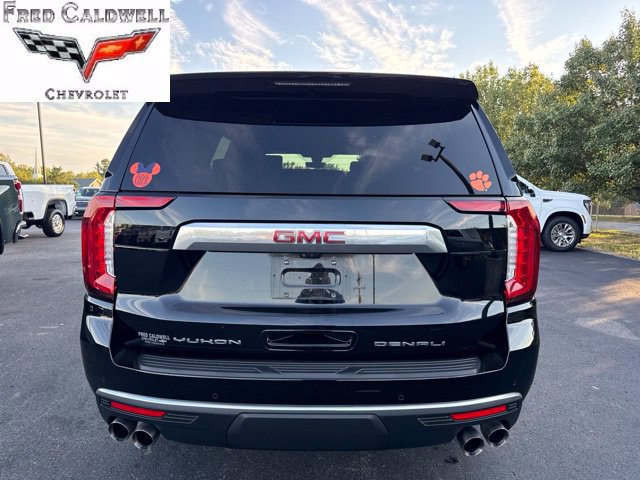 Certified 2021 GMC Yukon Denali w/ Denali Premium Package AWD/4WD image 4
