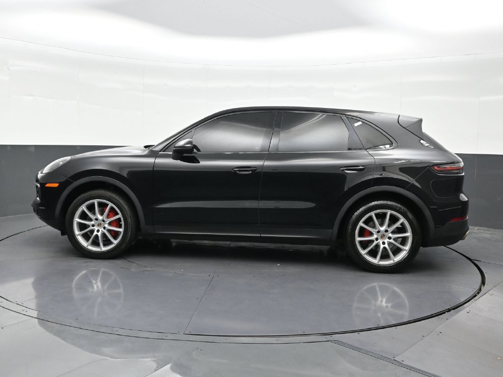 Used 2020 Porsche Cayenne AWD/4WD image 2