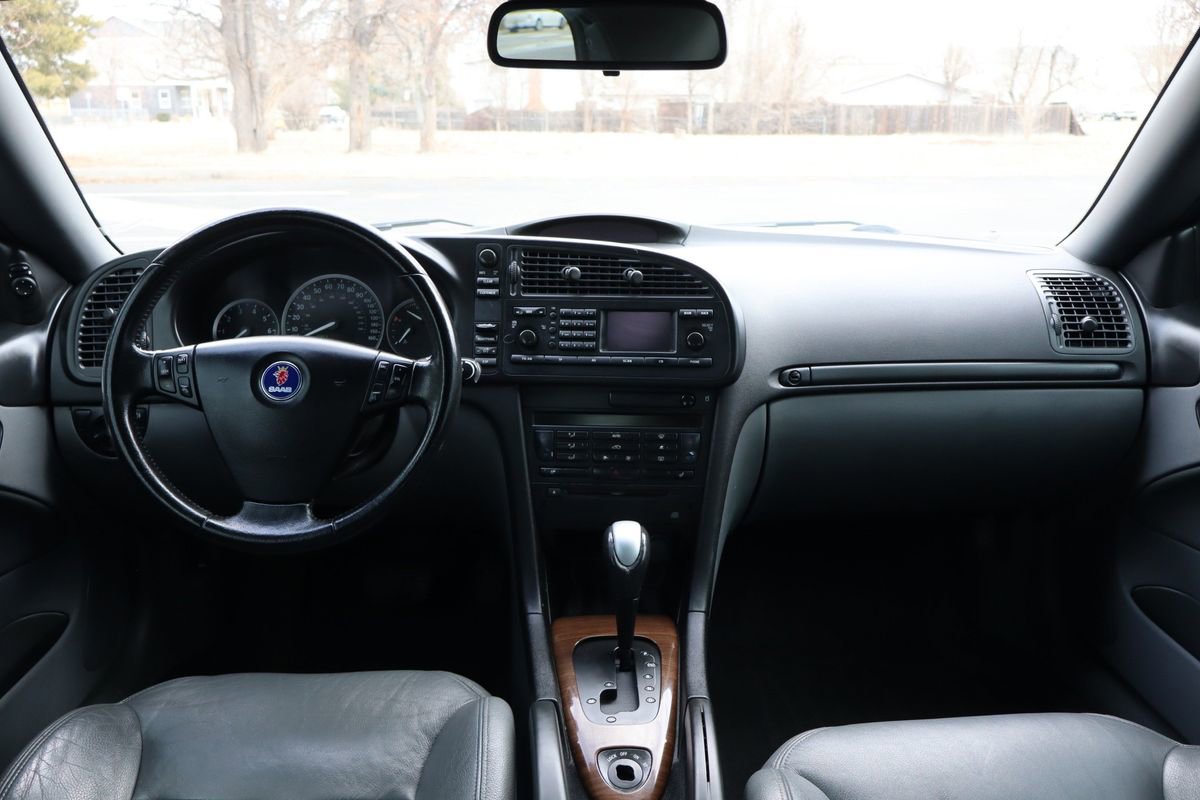 Used 2005 Saab 9-3 Arc image 16