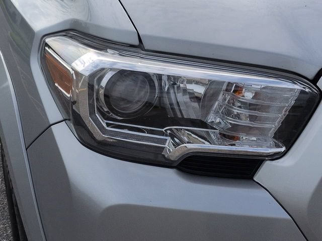 Certified 2023 Toyota Tacoma TRD Sport w/ Advanced Technology Package AWD/4WD image 10