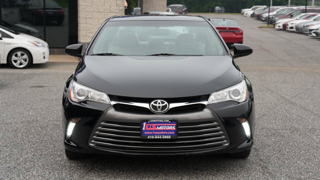 Used 2017 Toyota Camry XLE w/ Moonroof Package FWD image 2