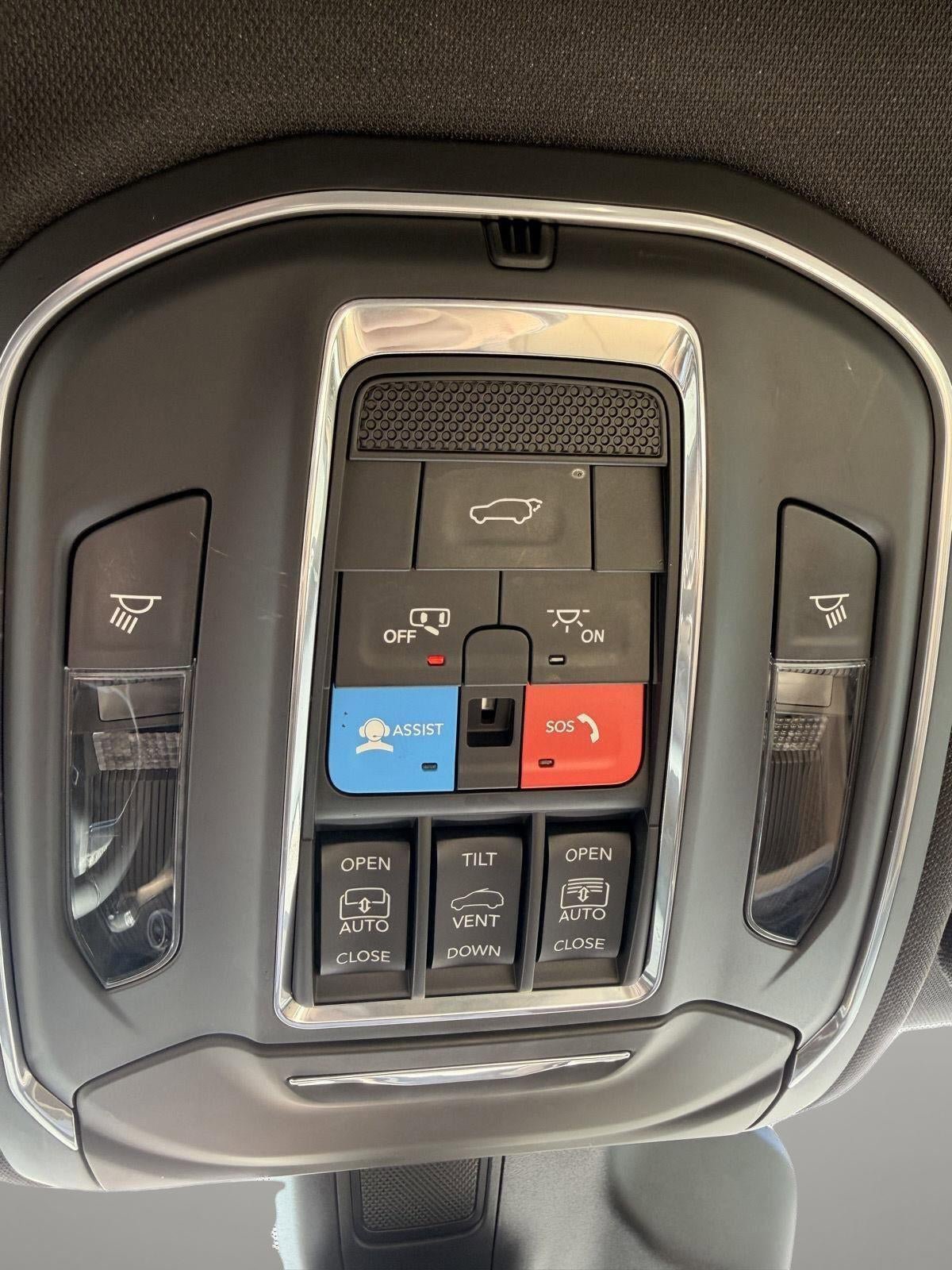 Used 2024 Jeep Grand Cherokee Limited 4xe AWD/4WD image 29