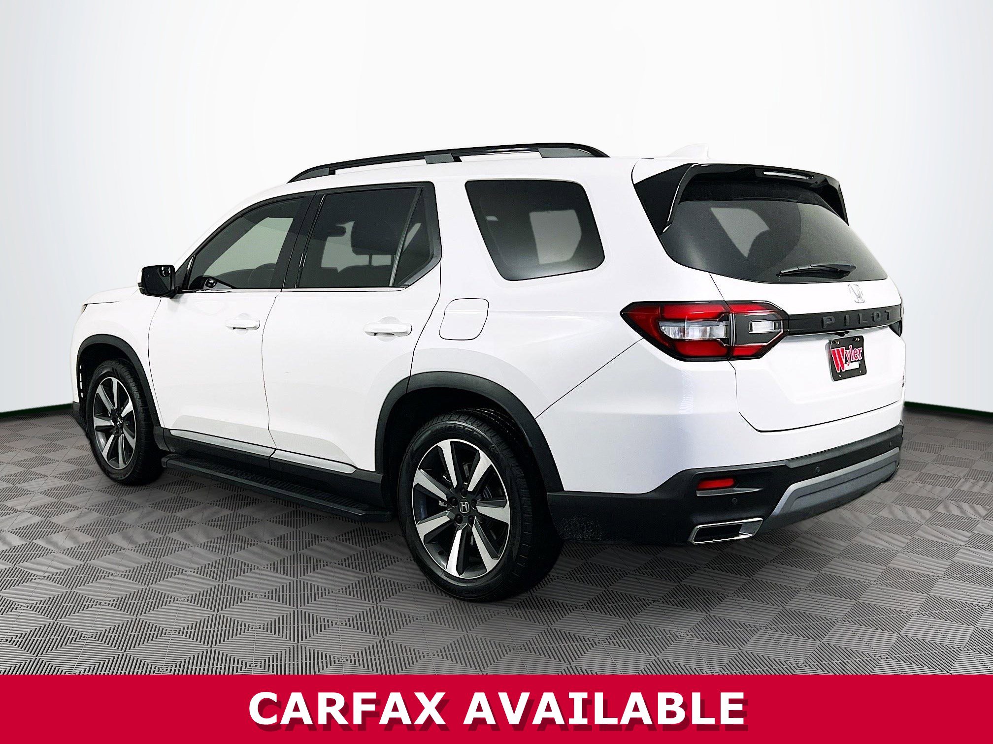 Used 2023 Honda Pilot Touring image 31