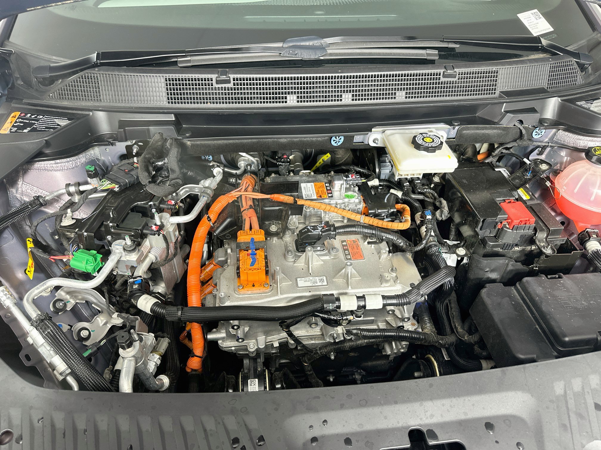 Used 2024 Chevrolet Equinox EV LT FWD image 34