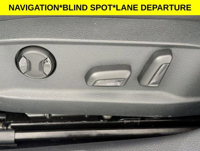 Used 2019 Volkswagen Golf R 4-Door image 13