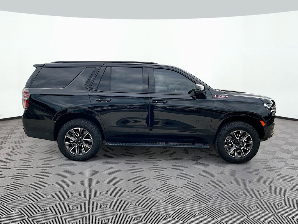 Used 2024 Chevrolet Tahoe Z71 w/ Luxury Package AWD/4WD image 4