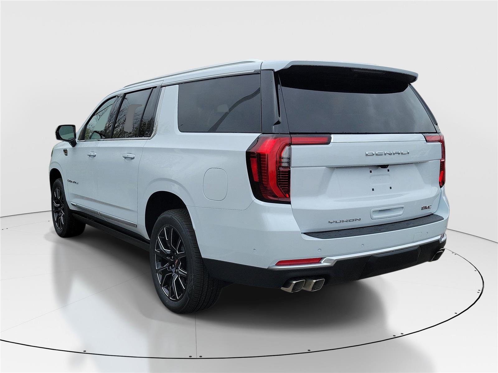 New 2026 GMC Yukon XL Denali w/ Sun & Power Step Package image 3